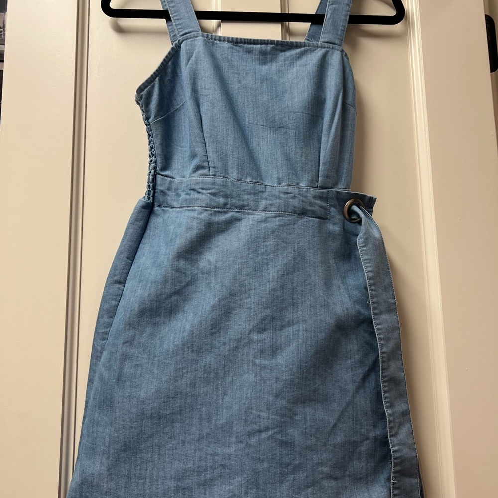 Jessica Simpson Light Blue Denim skort.